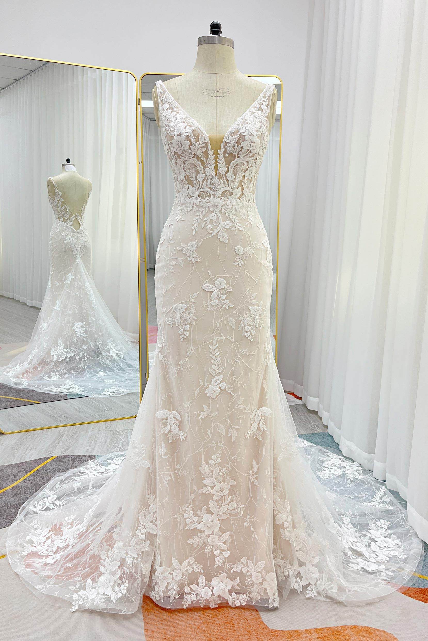 Trumpet-Mermaid Chapel Train Lace Tulle Wedding Dress CW3230 - COCOMELODY